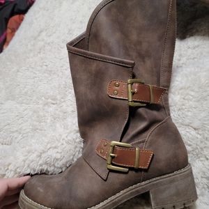 Brown cow girl boots